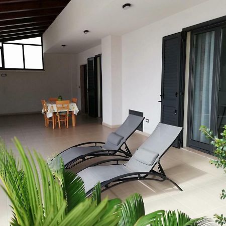 Appartamento Gambero Beach Santa Teresa Di Riva Exterior foto